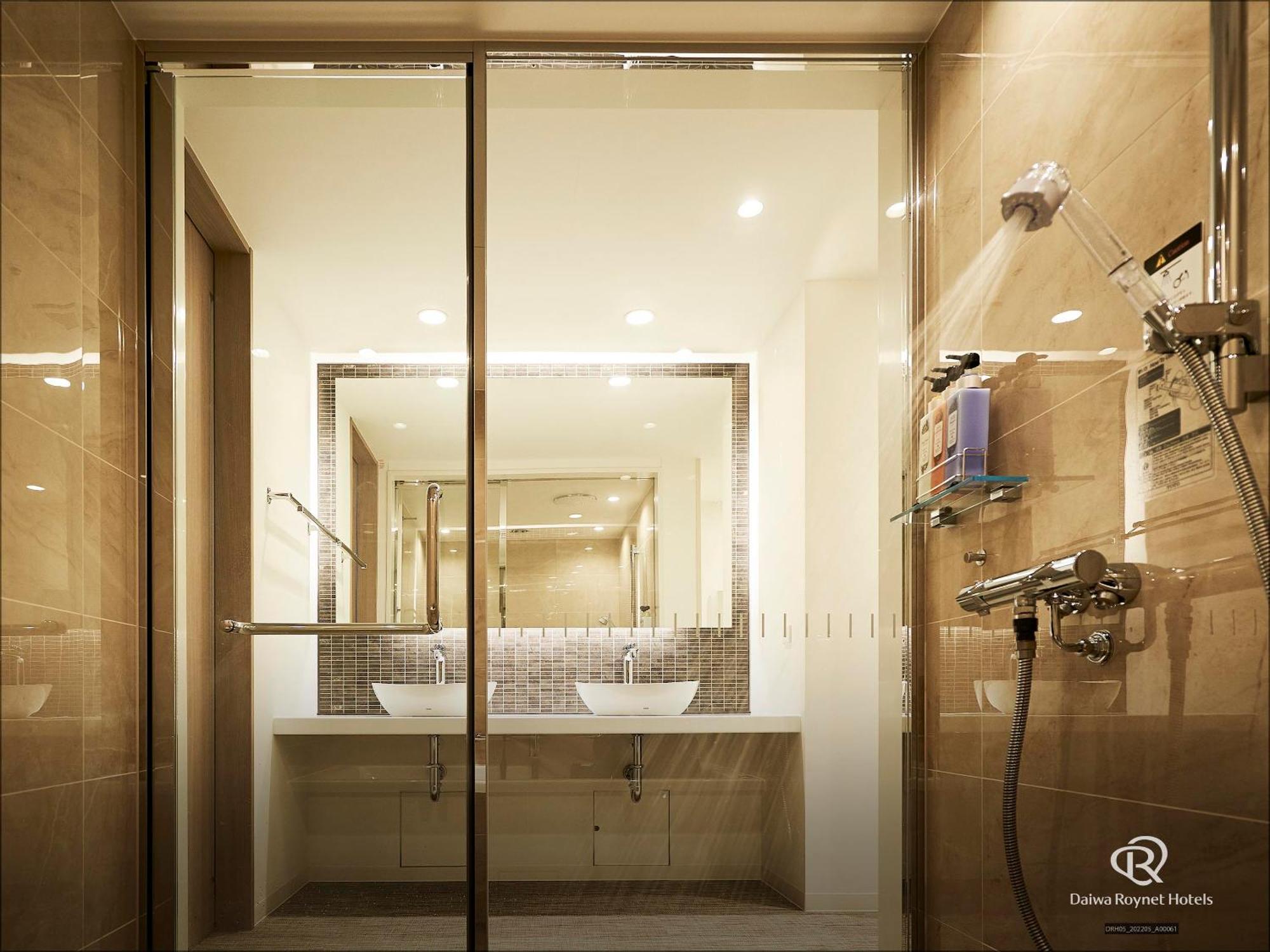 Daiwa Roynet Hotel Kobe-Sannomiya Premier Phòng bức ảnh